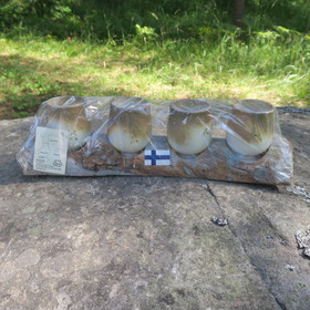 Hömpsypölkky setissä 4 keramiikkapikaria, 40cm kelopuutelineessä M