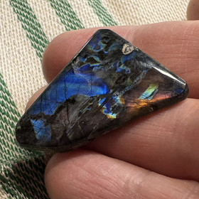 Spektroliitti kapussi. Ylämaa KSP70