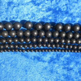 Sungiitti irtohelmi. Valitse koko