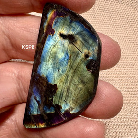 Spektroliitti kapussi. Ylämaa KSP8