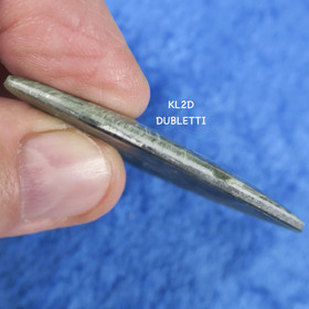 Kapussi serafiniitti klinokloori kolmikulmainen dubletti KL2D