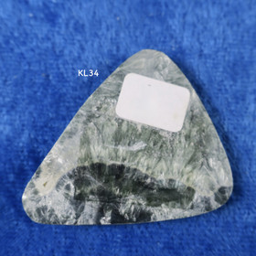 Kapussi serafiniitti klinokloori kolmikulmainen KL34