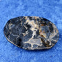 Kapussi pietersiitti, iso cabochon w59