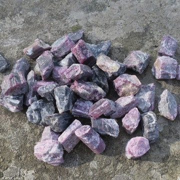 Rubelliitti turmaliinikide. Haapaluoma Suomi Hi106 Valitse koko 1-40g