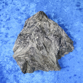 Nuummiitti 131g 75x70x20mm sis kordieriitti Hi133 