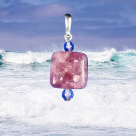 Riipus lepidoliitti ja ametistit LIISA