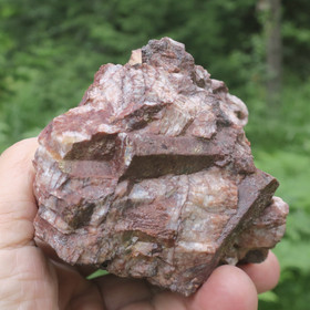 Pegmatiitti berylli ym 826g Suomi Hi95-37