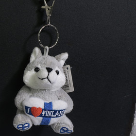 Avaimenperä pehmolelu husky ja sydäntyyny