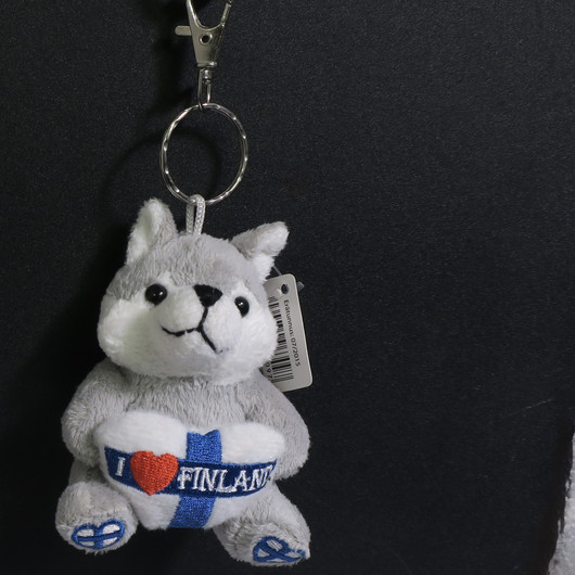 Avaimenperä pehmolelu husky ja sydäntyyny