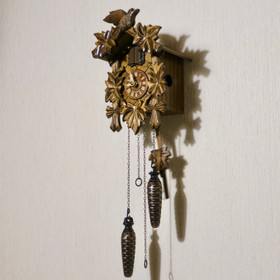 Käkikello 522QM paristokäyttöinen heilurikello, äänetön = 2-laatu. 