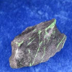 Uvaroviitti raaka 186g 60x45x40mm Outokumpu Suomi Hi87ö4