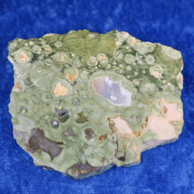  Ryoliitti, Rhyolite siivu 104g Hi192C 