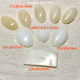 Nefriitti vaalea kapussi. Valitse koko