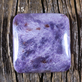 Kapussi helmiäistsharoiitti 24x23mm nelikulmainen nro15