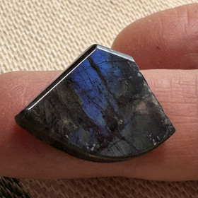 Spektroliitti kapussi. Ylämaa KSP75