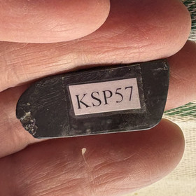 Spektroliitti kapussi. Ylämaa KSP57