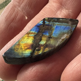 Spektroliitti kapussi. Ylämaa KSP54