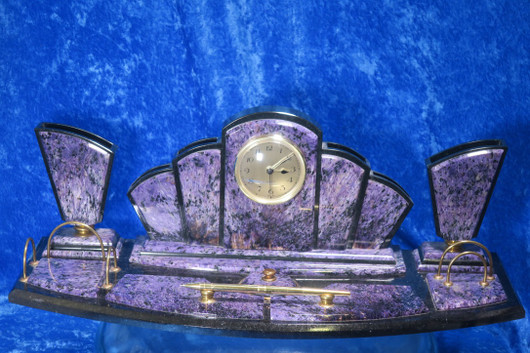 Pöytäkello tsharoiitti kookas pöytäteline. Harvinaisuus!