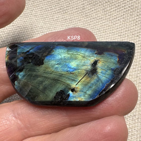 Spektroliitti kapussi. Ylämaa KSP8