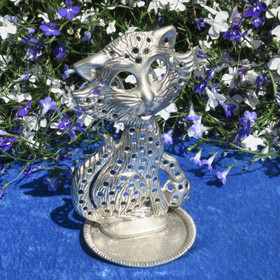 Koruteline korvakoruille ja sormuksille, kissan mallinen