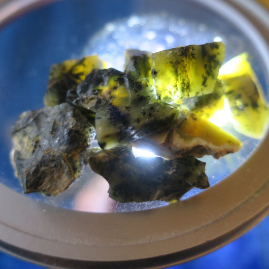 Dendriittiopaali vihreä 5-10g Hi77vi3 