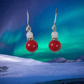 Korvakorut helmiäinen punainen ja lumikvartsi 8z4