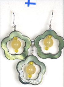 Korusetti simpukkakukka ja keltainen kalsiitti riipus ja korvakorut