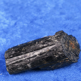  Musta turmaliini 17g kide Suomi Hi136M