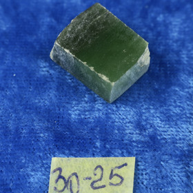 Nefriitti 5g siivu  nro30-25