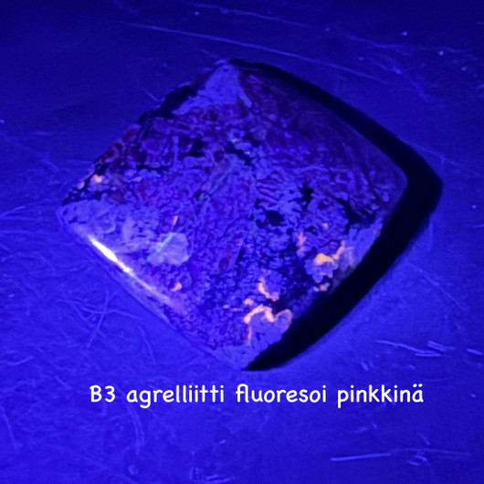 Eudialyytti kapussi suorakaide ryhmä B1-B6. Valitse