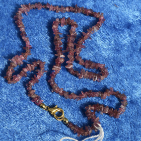 Helmet rubelliitti sirot sipsihelmet 45cm