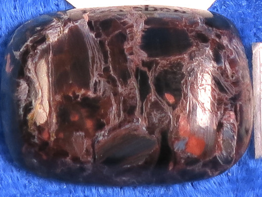 Kapussi pietersiitti  suorakaide cabochon w43