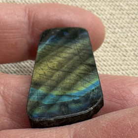 Spektroliitti kapussi. Ylämaa KSP41