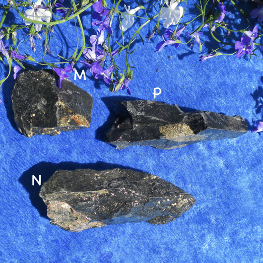 Mustaliuske ja pyriitti Suomi 90-123g Hi180 m-n-p. Valitse 