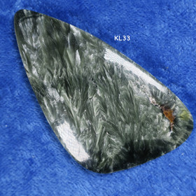 Kapussi serafiniitti klinokloori kolmikulmainen KL33