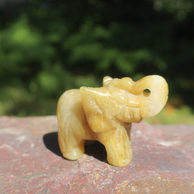 Kivieläin elefantti, keltainen aventuriini norsu nro2