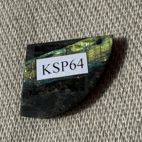 Spektroliitti kapussi. Ylämaa KSP64