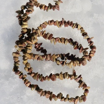  Kaulahelmet ruskea jaspis 85cm pitkät, sipsimalli