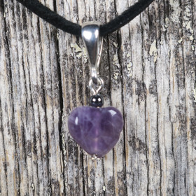 Riipus ametistisydän 8mm SANNI6