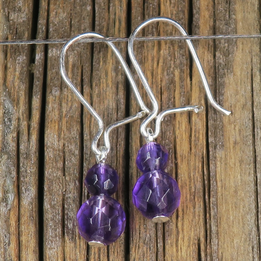 Korvakorut ametisti tumma, viistehiotut ORVOKKI2