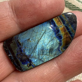 Spektroliitti kapussi. Ylämaa KSP25