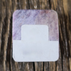 Kapussi tsharoiitti 25x22mm helmiäistsharoiitti nro12