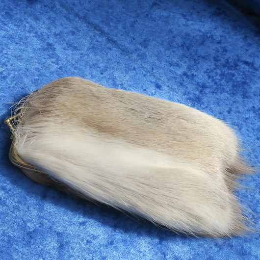 Kukkaro/silmälasikotelo poronkarvalla koristeltu nro1