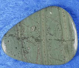  Tinguaiitti  taskukivi 47x60mm nro2