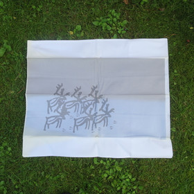 Tyynyliina kolme poroa ja aurinko 50x60cm