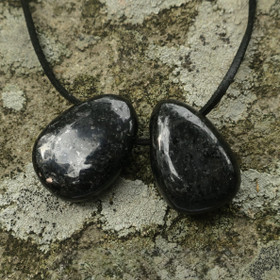 Riipus astrofylliitti porattu