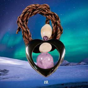 Riipus ametisti ja hematiittisydän poronsarvikoristein nro28 ALET