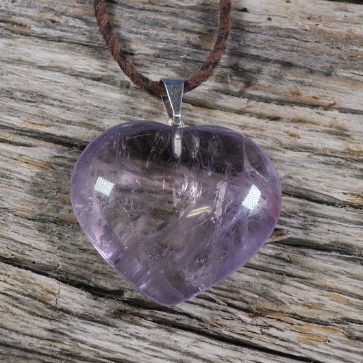 Riipus ametistisydän, kirkas