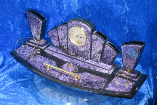 Pöytäkello tsharoiitti kookas pöytäteline. Harvinaisuus!