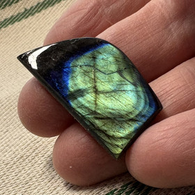 Spektroliitti kapussi. Ylämaa KSP46